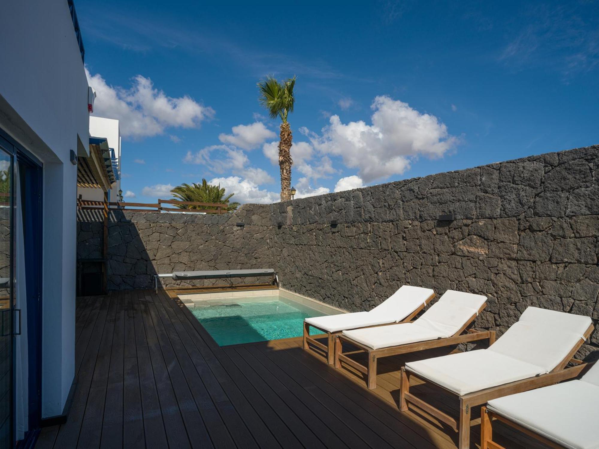 Villa Victoria - Playa Blanca Bagian luar foto